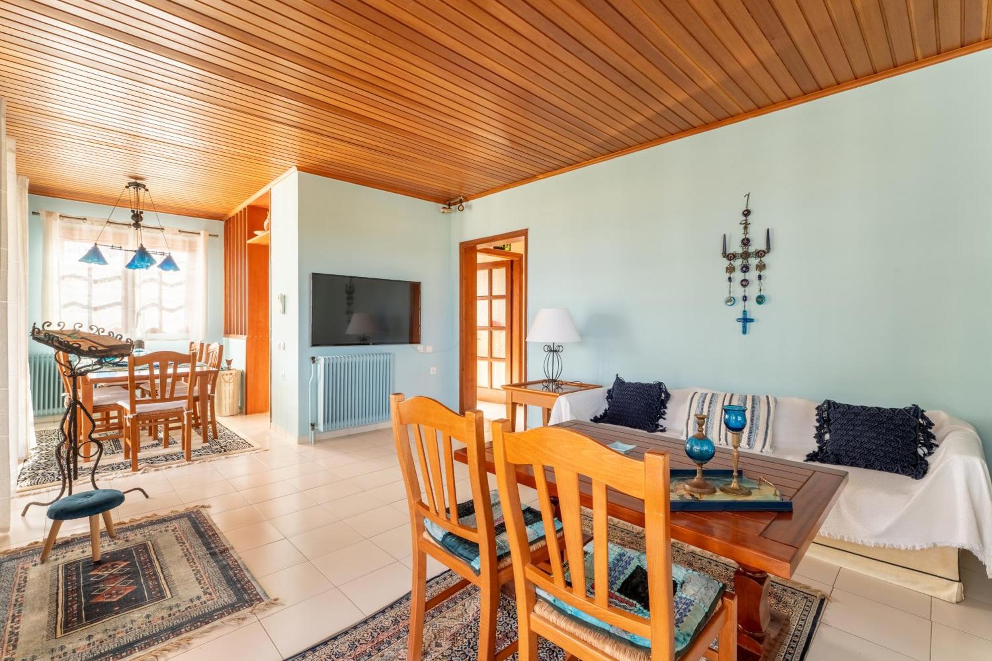 The House Of Gratitude - Poolside Retreat Villa ลูตรา โอรายาส เอเลนิส ภายนอก รูปภาพ