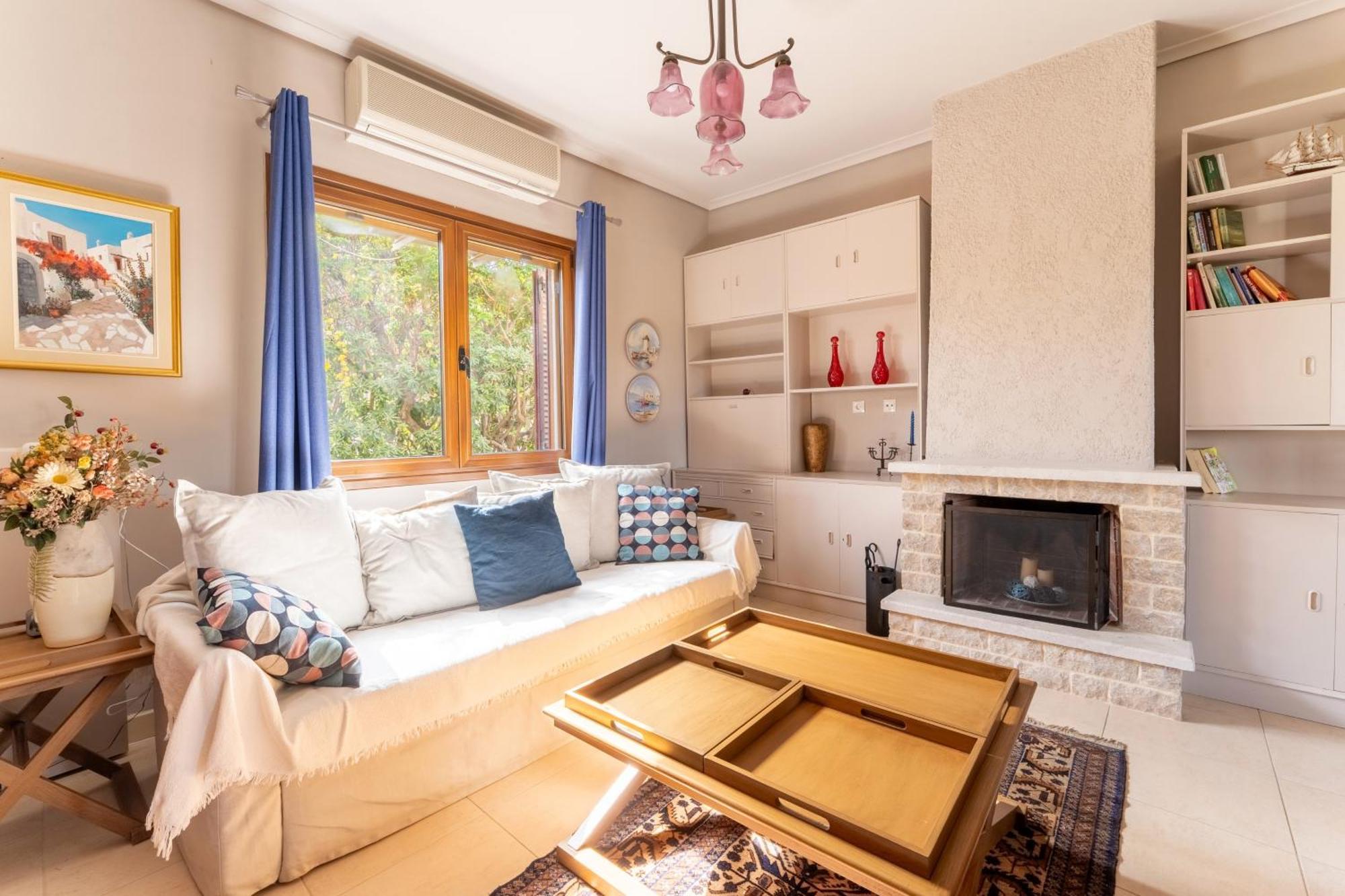 The House Of Gratitude - Poolside Retreat Villa ลูตรา โอรายาส เอเลนิส ภายนอก รูปภาพ