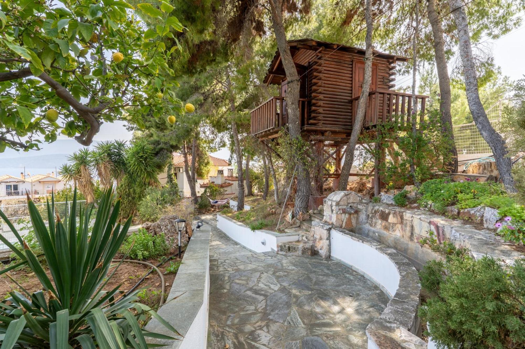 The House Of Gratitude - Poolside Retreat Villa ลูตรา โอรายาส เอเลนิส ภายนอก รูปภาพ